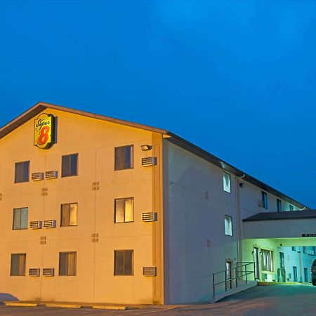 Super 8 By Wyndham Eureka/Six Flags Nearby Hotel Buitenkant foto